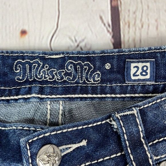 Miss Me Signature Blue Jeans Low Rise Straight Cross Pocket Jeans Size 2… - Picture 6 of 13